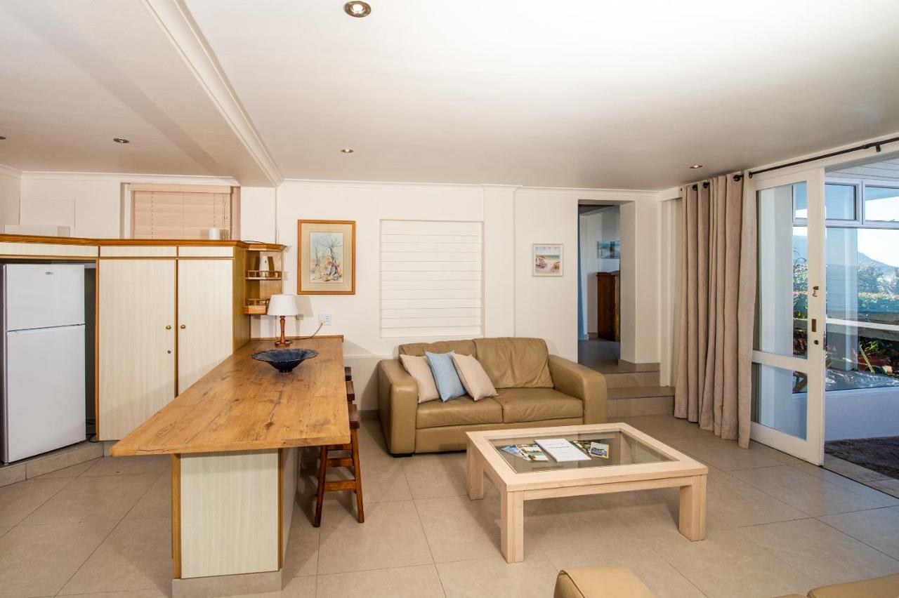 Apartament A Whale Of A Time Fish Hoek Zewnętrze zdjęcie