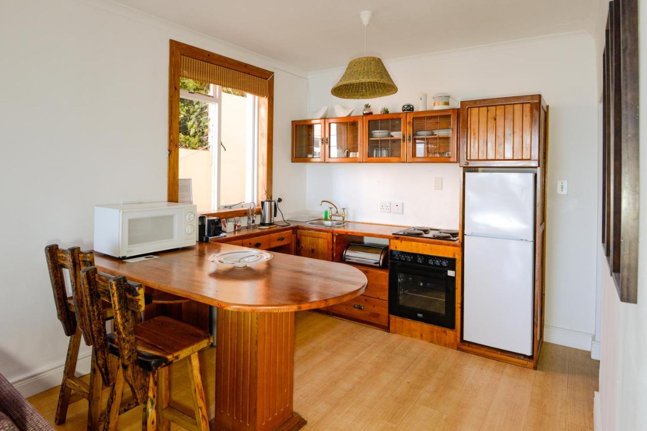 Apartament A Whale Of A Time Fish Hoek Zewnętrze zdjęcie